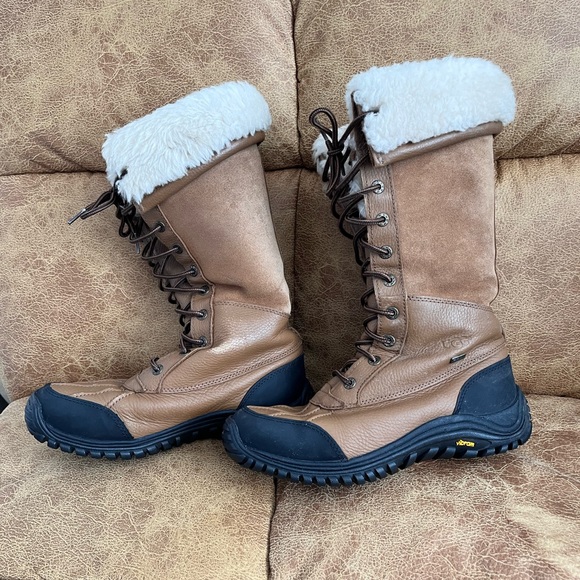 UGG Adirondack winter boots - Picture 2 of 6